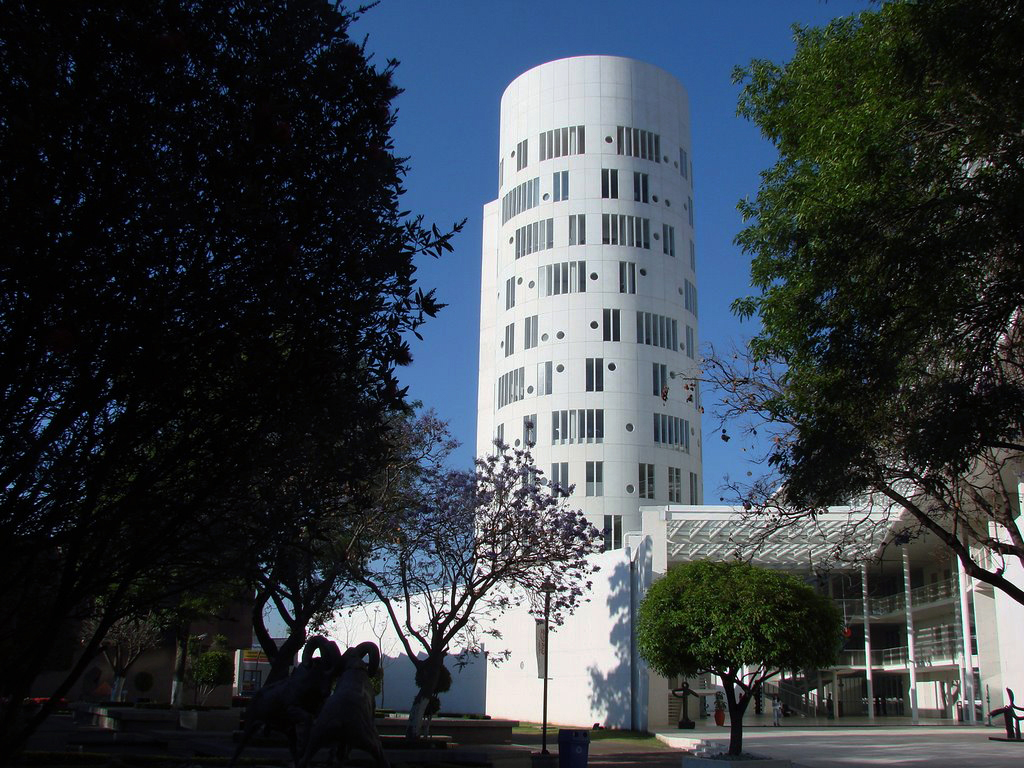 cedetec_ceme_fachada_integral_recubrimiento_louver_cristal_templado_atizapan_edomexico_1