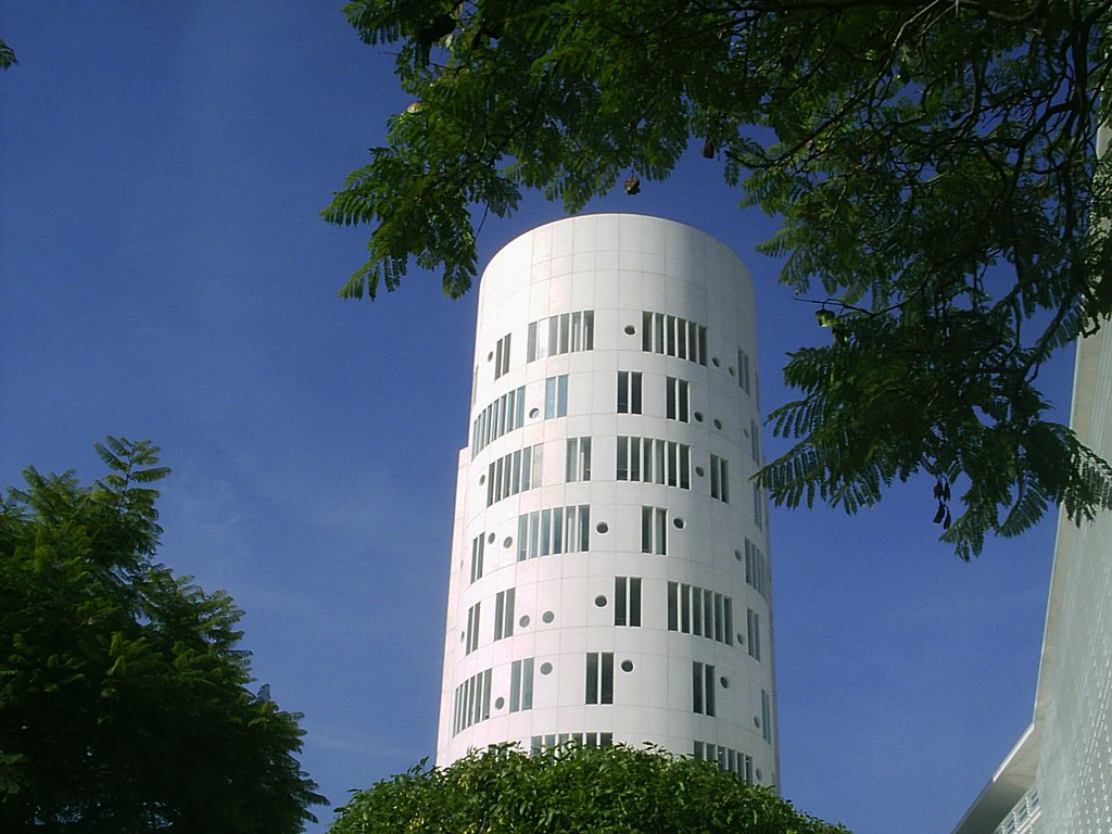 cedetec_ceme_fachada_integral_recubrimiento_louver_cristal_templado_atizapan_edomexico_2